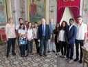 Il presidente Raffa riceve la visita dei nove studenti del Liceo Scientifico "Leonardo da Vinci" in partenza per la Crimea per prendere parte al raduno internazionale dei giovani Artek 2013